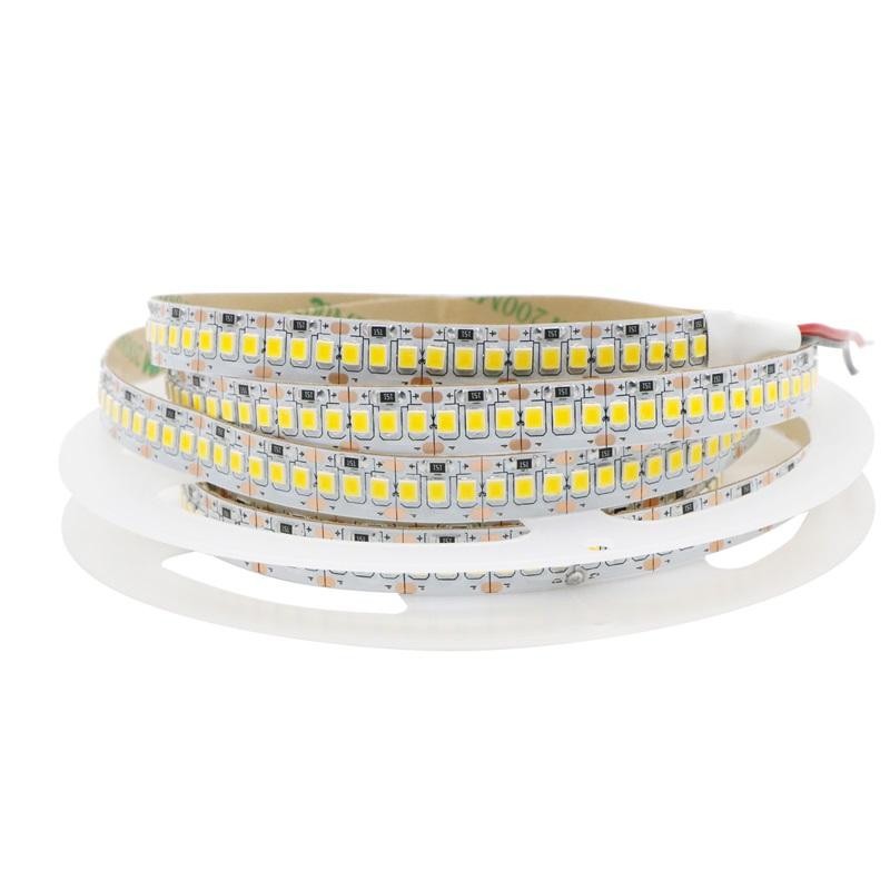 Haute Qualité 240LED Par Mètre Smd 2835 Lumens De Bande Flexible De Luminosité Élevée Élevée De Luminosité Élevée 12v LED