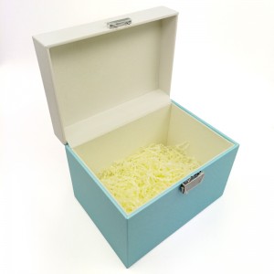 Boîte-cadeau de papier rectangulaire de logo fait sur commande avec la serrure et la clé