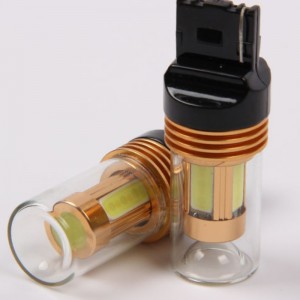 nouvelle voiture de conception allume la torche 7.5w avec la couverture de voiture et le clignotant W21W t20 7440 a mené la lumière