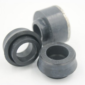 Douille en caoutchouc naturel pour système de suspension de camion