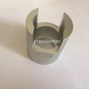 Composant de traitement de précision