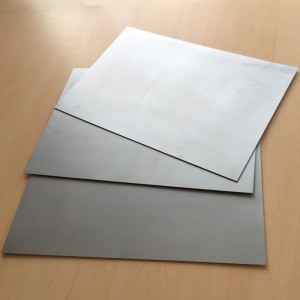 Plaque de nitinol superélastique