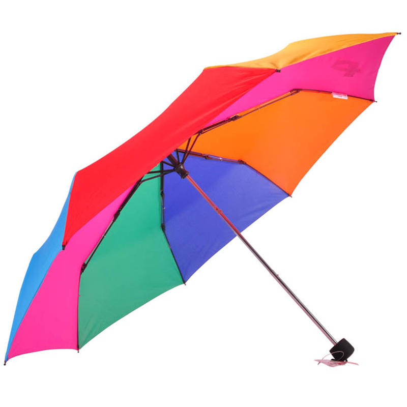Parapluie 3 plis avec un manche en plastique
