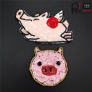 Patch brodé de pegasus de libellule animale de perles qui respecte l'environnement adaptée aux besoins du client