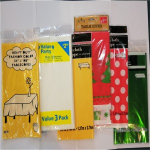 Nappes et nappes de prix bon marché