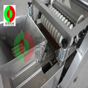 Éplucheur de fèves