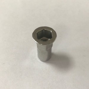 écrou à rivet extrémité fermée