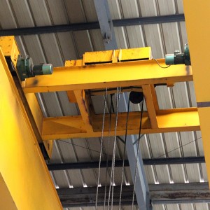 Pont roulant à double poutre avec chariot de levage