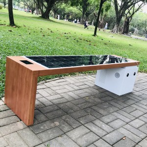 Banc de jardin en métal de meubles d'extérieur intelligents actionnés solaires pour le parc et la rue