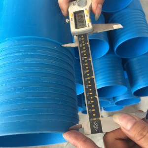 Tuyau d'enveloppe de PVC de couleur bleue à haute pression pour le puits d'eau