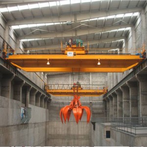Pont roulant avec poutre double