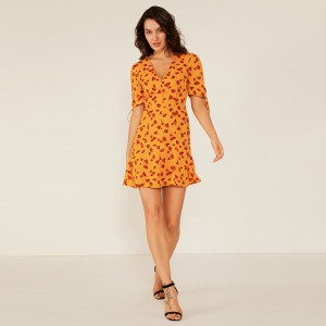 Robe imprimée à fleurs avec décolleté occasionnel