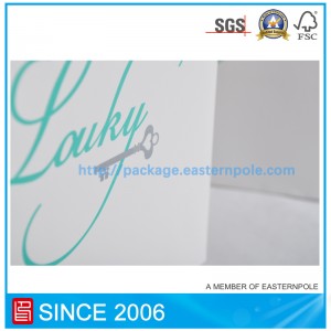 Sac en papier recyclé pour vêtements