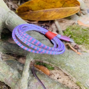 Ligne de données téléphonique à motif textile