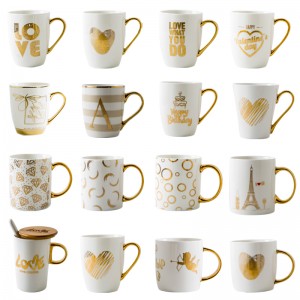 Tasse de café en céramique blanche