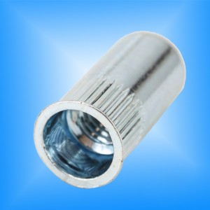 Réduire la tête moletée corps fin fin