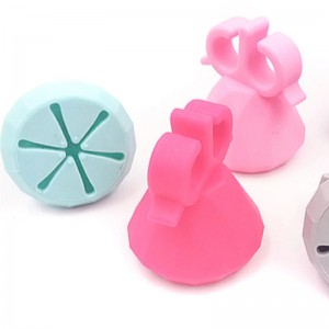 Couvercle de bouteille de vernis à ongles en silicone