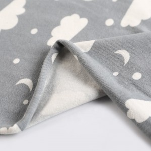 Tissu d'habillement pour bébé en jersey avec impression nuage en jersey de coton peigné à 100% de jersey de coton