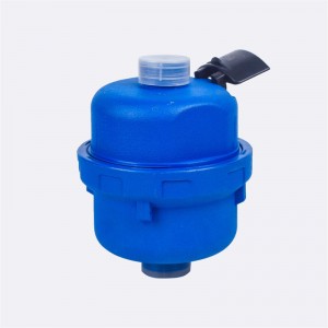 Compteur volumétrique rempli de liquide avec corps en plastique avec câble à distance