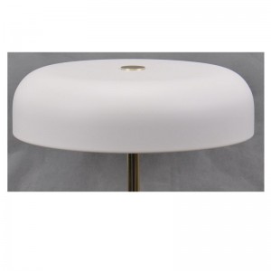 Lampe à poser à LED avec base en marbre et abat-jour en métal