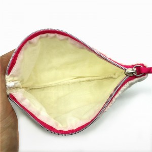 trousse de toilette en laine