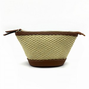 Trousse de toilette tissée