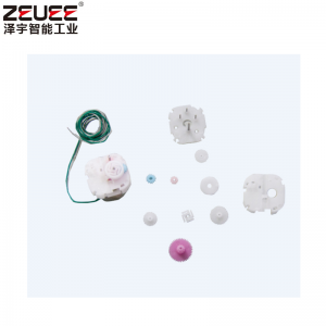 Machine d'assemblage automatique de matériel électrique à moteur électrique