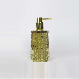 verre clair avec accessoires de salle de bain avec décalcomanie or