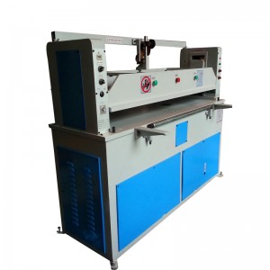 Machine de découpe d'avion