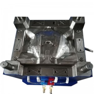 Moule de garniture de capot