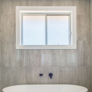 Aluminium & UpvcSLIDING WINDOWS