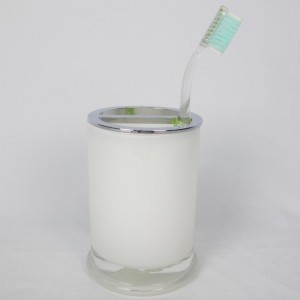 Set d'accessoires de salle de bain en verre blanc