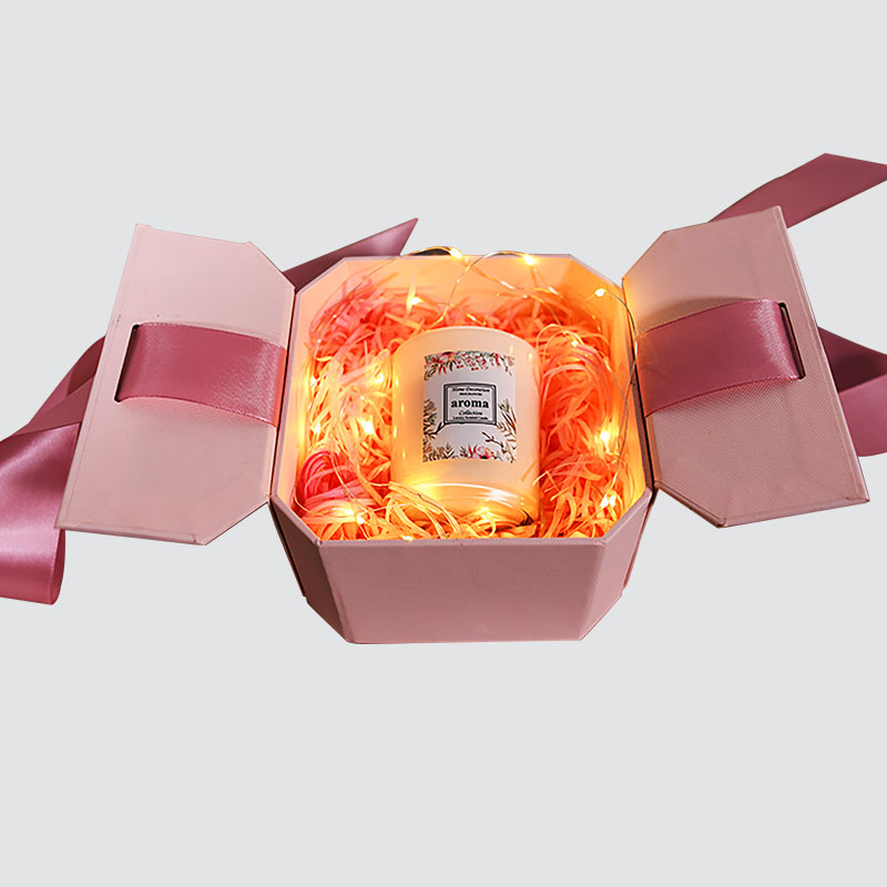 Boîte de cadeau bowknot rose douce en forme de boîte de cadeau exquis de tasse de bougie de rabat au chocolat