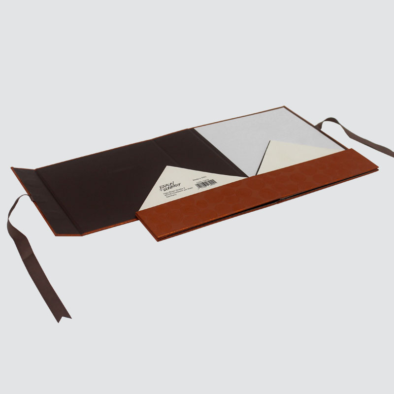 Boîte de cadeaux facile à plier, bougie, bougie, ruban chocolat, jolie boîte.