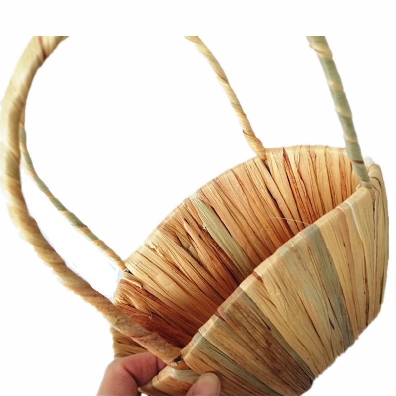 Panier floral en paille avec poignée