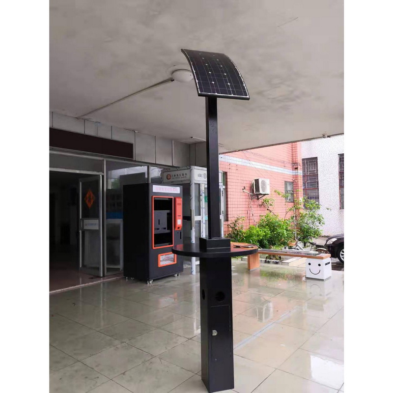 Station de recharge verticale de panneau solaire de haute qualité pour les appareils mobiles