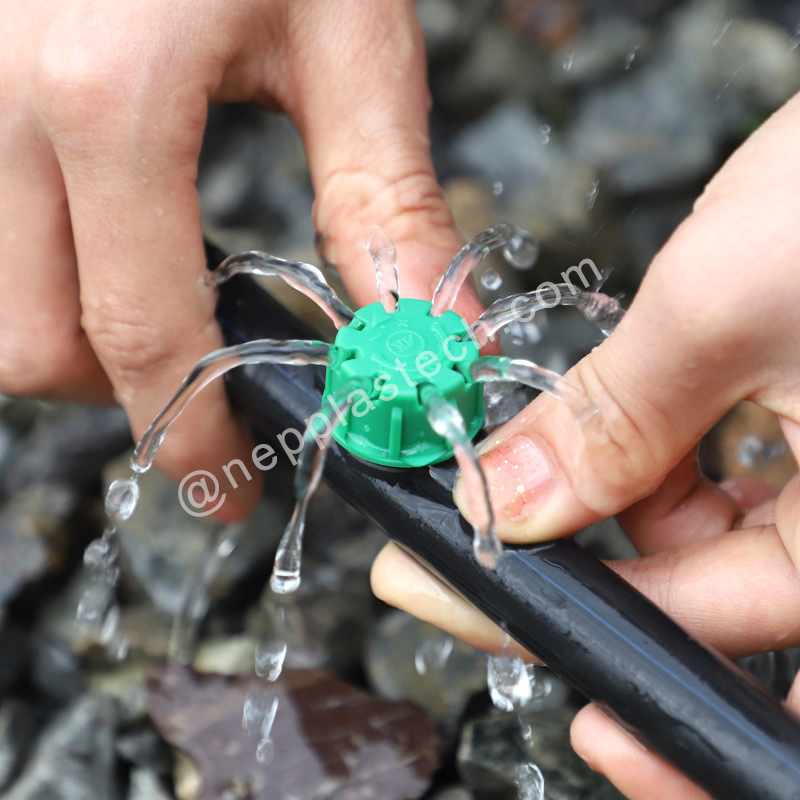 système d'émetteur d'irrigation goutte à goutte automatique goutteurs en ligne d'irrigation réglable