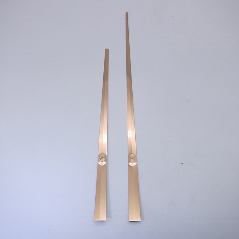 15 mm cloche à quartz et hr10001 Golden horloger.