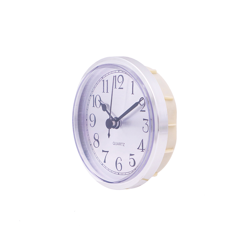 Connecteur d 'horloge argentée d' un diamètre de 90mm