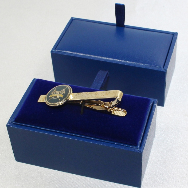 Case en cuir de polyuréthane rectangulaire V - 20, utilisée pour les manches de serrage de cravate de 60 mm, et ainsi de suite.85 * 45 * 36, environ 55 grammes.