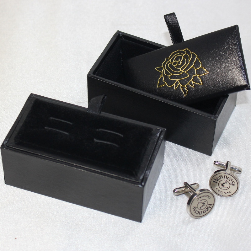 Case en cuir de polyuréthane rectangulaire V - 20, utilisée pour les manches de serrage de cravate de 60 mm, et ainsi de suite.85 * 45 * 36, environ 55 grammes.