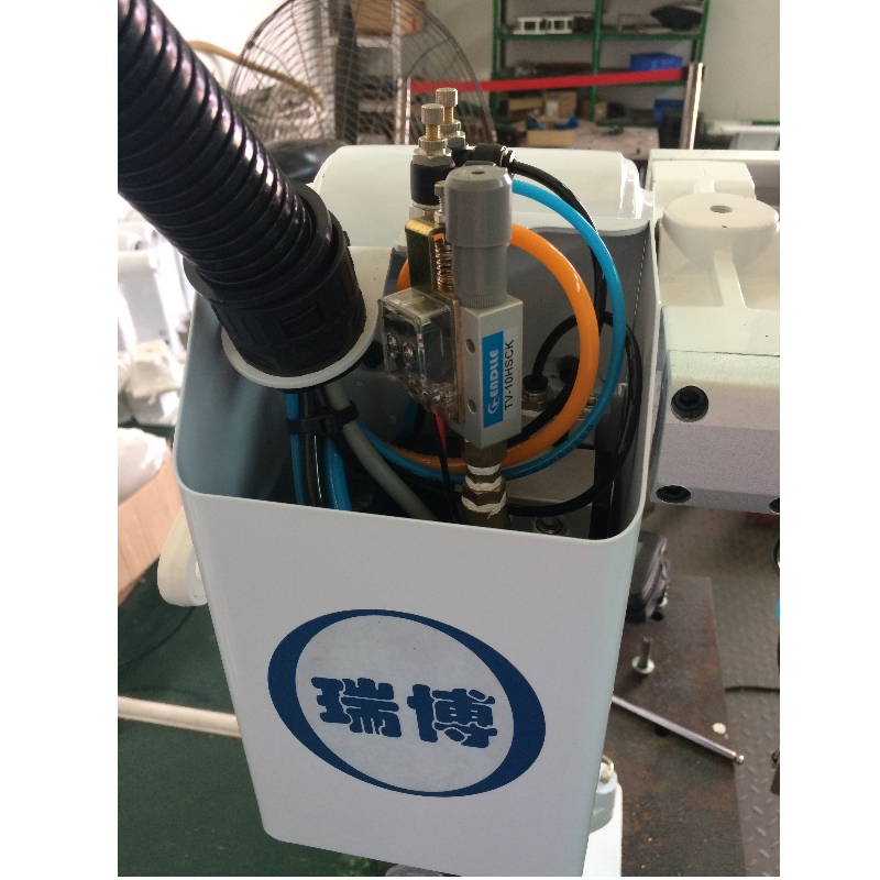 Robot d'injection, sélecteur de carotte de machine de moulage par injection 50 ~ 150T