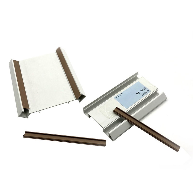 Ligne d'angle en PVC Profil en plastique pour matériau de décoration de conteneur mobile