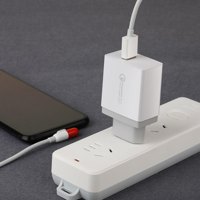 Chargeur rapide UK Plug Chargeur mural USB pour iPhone UK Plug QC3.0 Chargeur de voyage USB