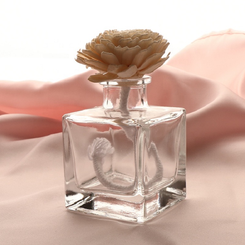 Bouteille en verre de diffuseur de roseaux de bâtons de rotin de haute qualité pour les soins personnels