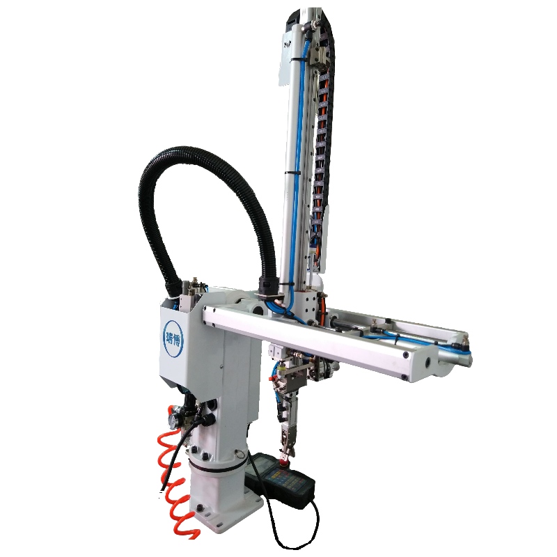 Robot à bras oscillant KA-550 adapté à la machine en plastique 90-120ton pour ramasser la soupape de sécurité du masque médical et du masque ordinaire