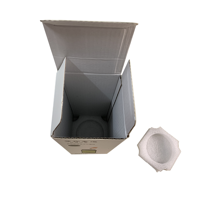 Boîtes d'emballage en carton ondulé postal blanc pour ustensiles de cuisine