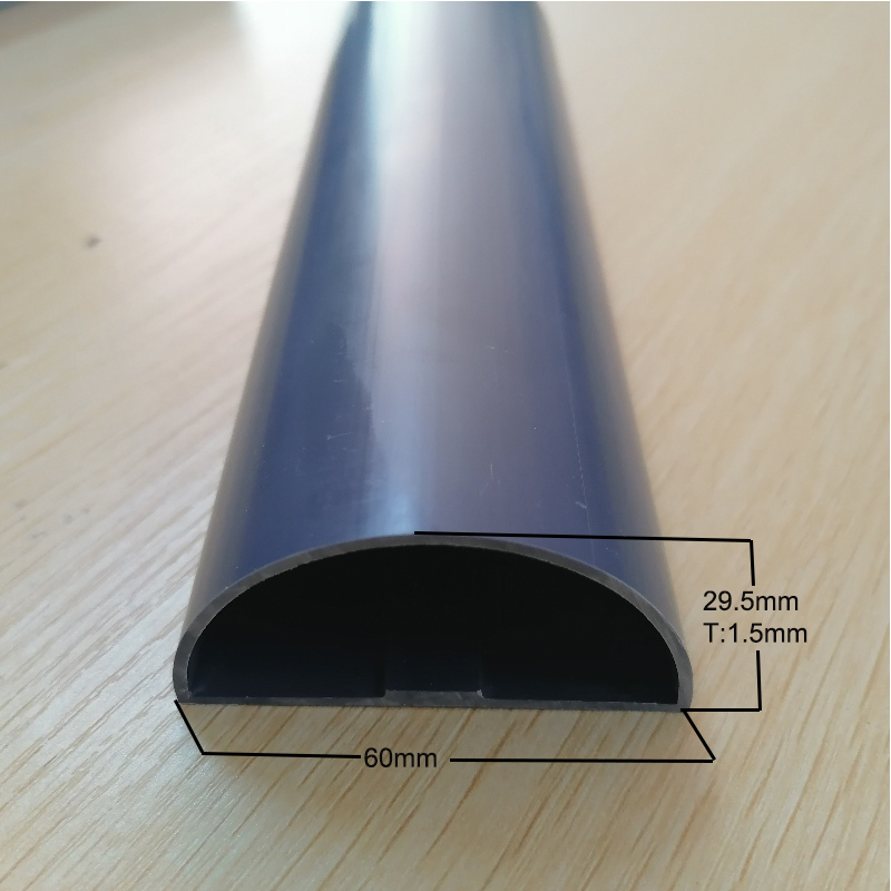 Tube semi - circulaire en plastique de type PVC - D
