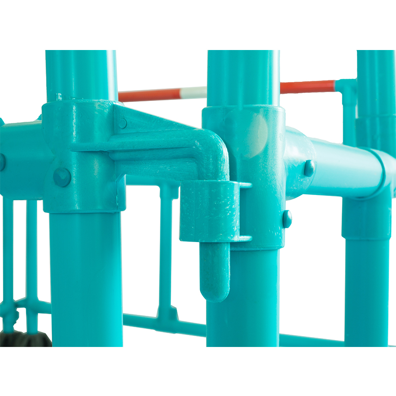 Interverrouillage des pieds pivotés à 360 degrés un par un, feuilles réfléchissantes, barrières en plastique de route de 1500 * 1000 mm pour la sécurité