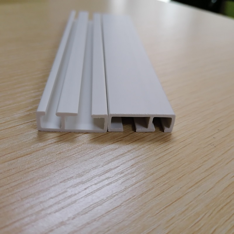 conception et sur mesure profil de chemin de roulement en PVC rigide en forme de E pour partie coulissante